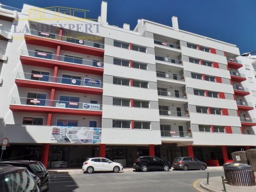 Apartment / Etagenwohnung in Silves, Distrito de Faro