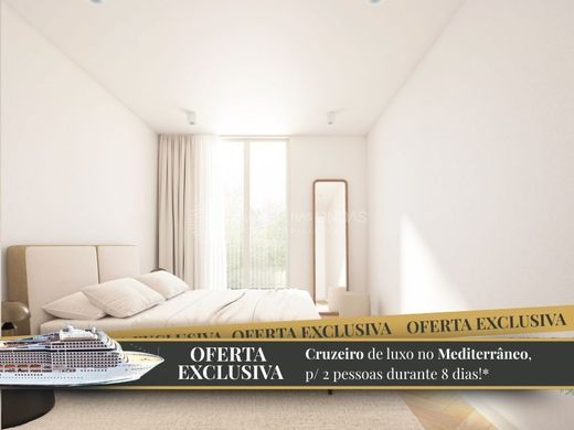 Duplex in Alcântara, Almada