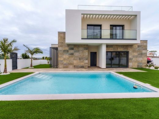 Villa Silves, Distrito de Faro