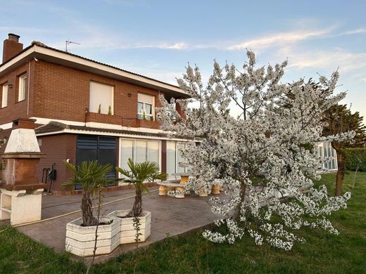 Luxus-Haus in Bastida / Labastida, Álava