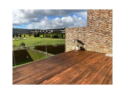 Santo Tirso, Distrito do Portoのマルチファミリーヴィラ