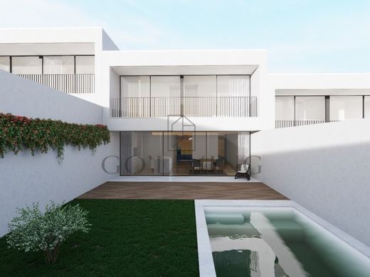 Villa Plurifamiliare a Braga, Distrito de Braga