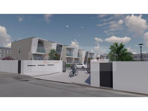 Luxus-Haus in Azambuja, Lissabon