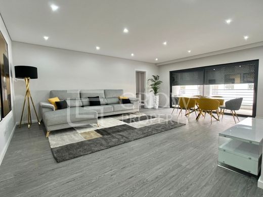 Apartment / Etagenwohnung in Olhão, Distrito de Faro