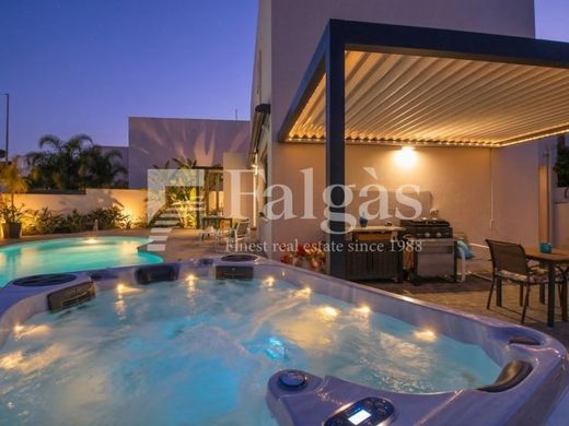 Luxury home in Empuriabrava, Province of Girona