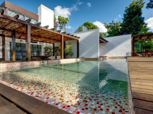 Μονοκατοικία σε Aroeira, Almada