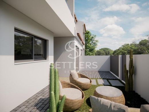 فيلا شبه مستقلة ﻓﻲ Sintra, Distrito de Lisboa