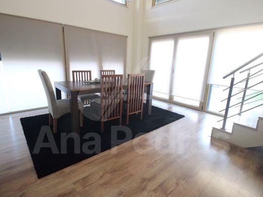 Vrijstaand huis in Barreiro, Distrito de Setúbal