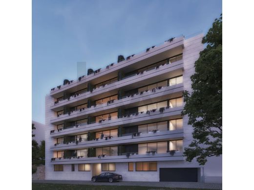 Apartment / Etagenwohnung in Matosinhos, Distrito do Porto