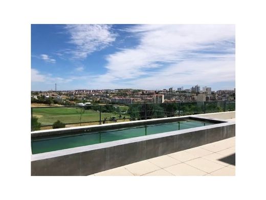 Apartment / Etagenwohnung in Lissabon, Lisbon