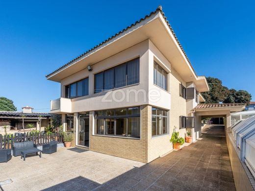 Luxus-Haus in Matosinhos, Distrito do Porto