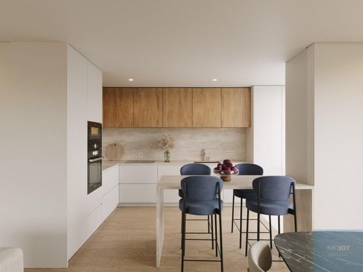 Apartment / Etagenwohnung in Vila Nova de Gaia, Distrito do Porto