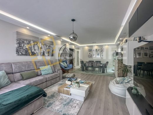 Apartment / Etagenwohnung in Sintra, Lissabon