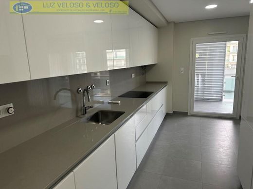 ‏דירה ב  Odivelas, Distrito de Lisboa