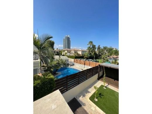 Maison de luxe à Germasógeia, Limassol District