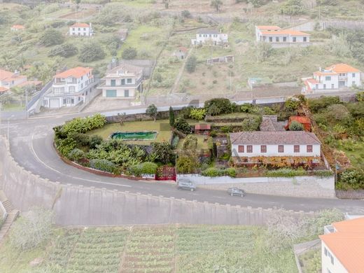Maison de luxe à Santana, Madère