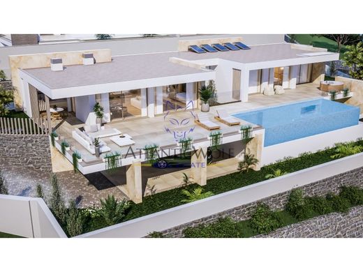 بيت مستقل ﻓﻲ Calheta, Madeira