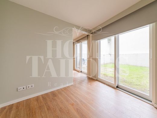 아파트 / Santo António, Lisbon