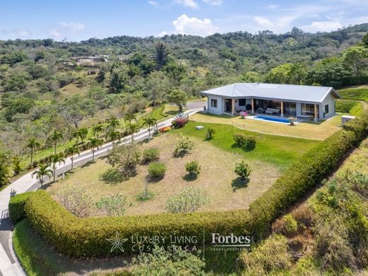 Casa de lujo en San Ramón, Provincia de Alajuela