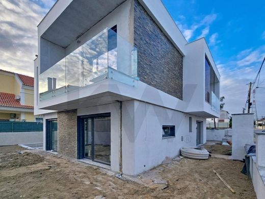 Элитный дом, Seixal, Distrito de Setúbal