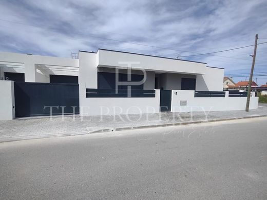 Casa de lujo en Seixal, Setúbal