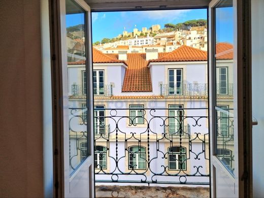 Apartment / Etagenwohnung in Lissabon, Lisbon