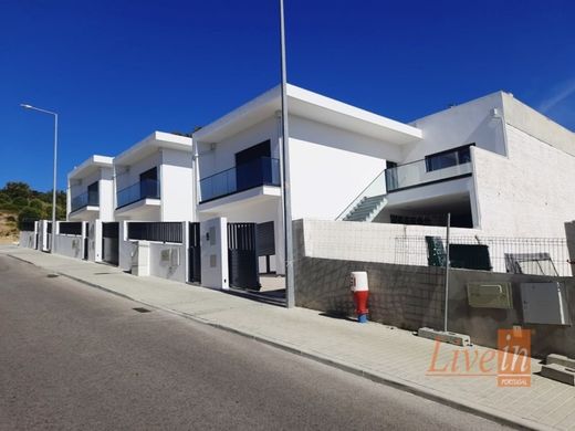 Chalet Pareado en Torres Vedras, Lisboa