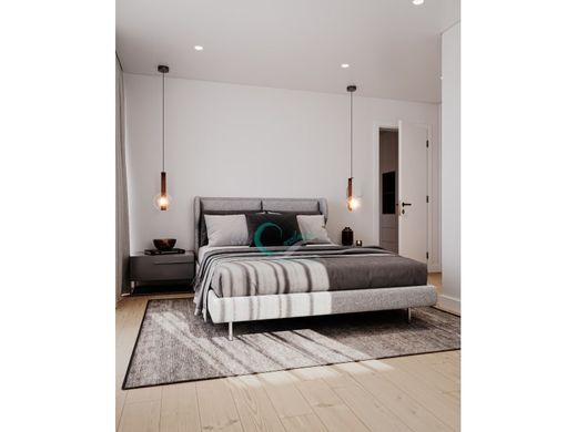 Apartment / Etagenwohnung in Santa Clara, Lisbon