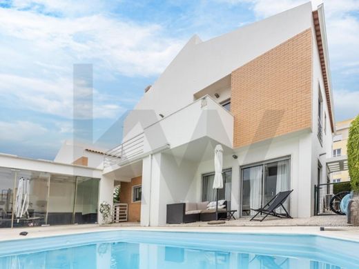 Luxury home in Cascais, Lisbon