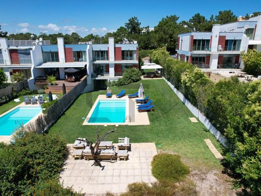 Villa multifamiliale à Sol Tróia, Grândola