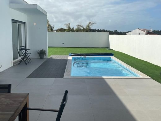 Villa in Caldas da Rainha, Distrito de Leiria