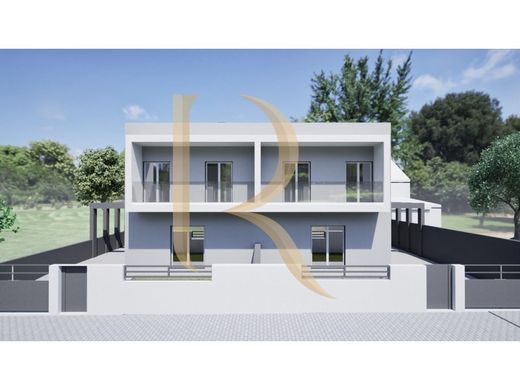 Смежная Вилла, Seixal, Distrito de Setúbal