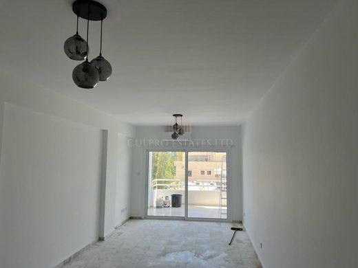 Piso / Apartamento en Agios Nikolaos, Lemesós