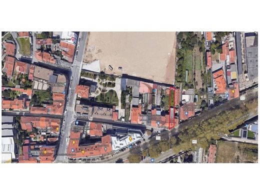 地皮  波圖, Porto