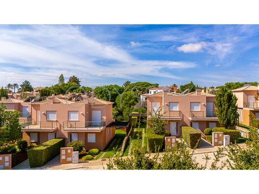 Mehrfamilienhaus in Lagoa, Distrito de Faro