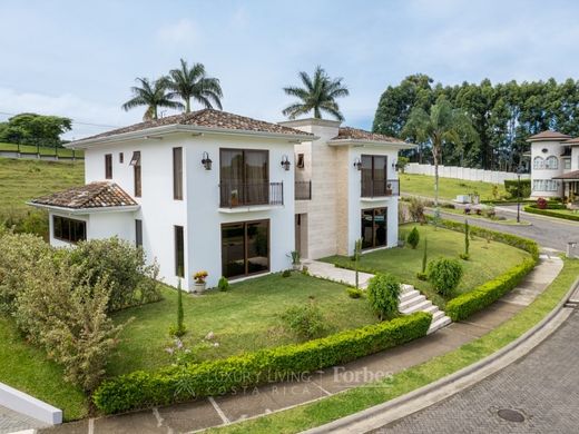 Luksusowy dom w San José, Cantón de San José