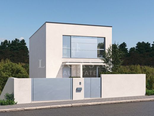 Casa di lusso a Vila Nova de Gaia, Oporto