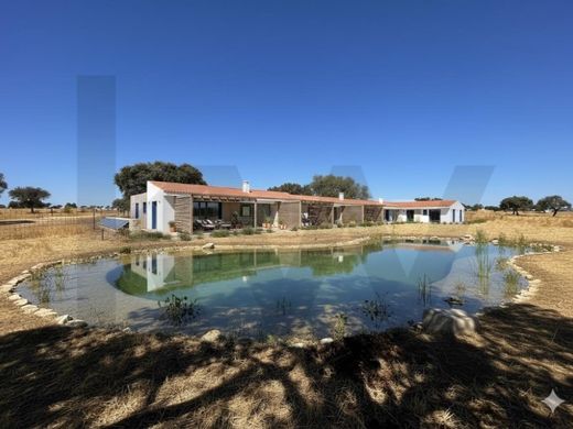 Luxury home in Reguengos de Monsaraz, Distrito de Évora