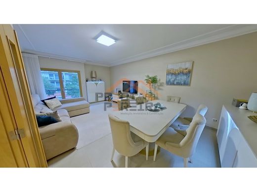 Odivelas, Distrito de Lisboaのアパートメント