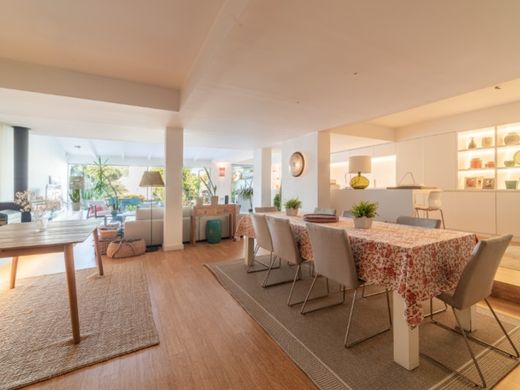 Mehrfamilienhaus in Oeiras, Lissabon