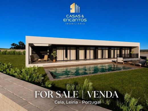 Detached House in Alcobaça, Distrito de Leiria
