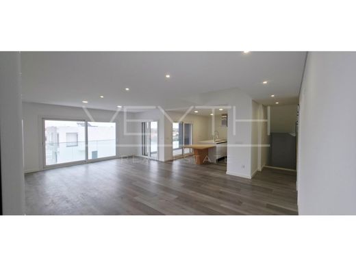 Элитный дом, Seixal, Distrito de Setúbal