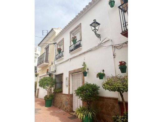 Twee-onder-een-kapwoning in Estepona, Provincia de Málaga