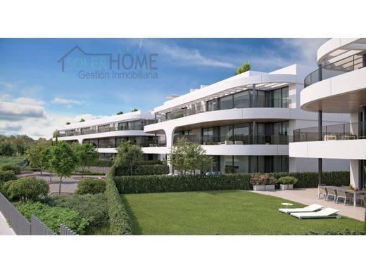 Apartment / Etagenwohnung in Estepona, Málaga