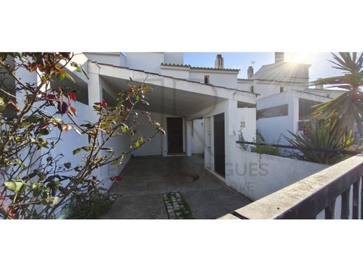 Смежная Вилла, Лола, Loulé