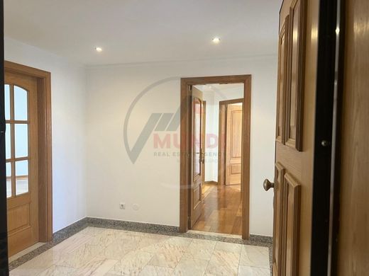 Apartment / Etagenwohnung in Cascais e Estoril, Cascais