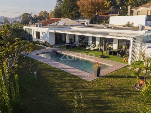 Luxury home in Braga, Distrito de Braga