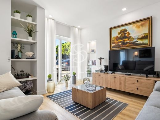 Villa Plurifamiliare a Cascais, Lisbona