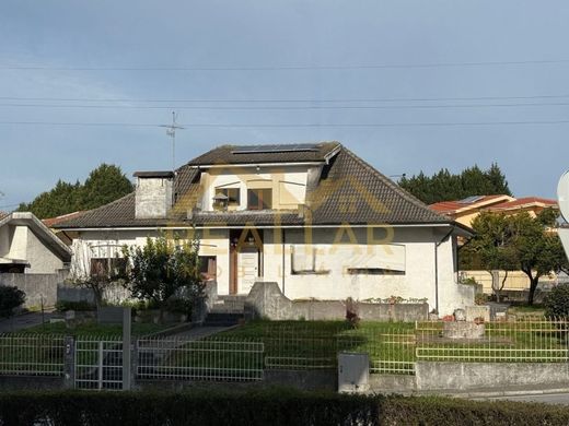 Luxury home in Maia, Distrito do Porto