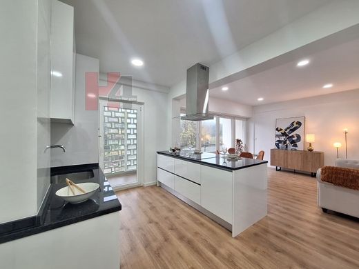 Apartment / Etagenwohnung in Lissabon, Lisbon